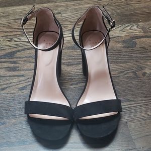 Women's Ema pumps- A New Day 8 5W